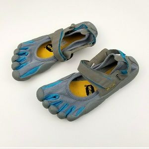 Vibram running minimalist shoes